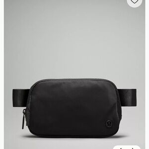 Lululemon Everywhere Belt Bag Black